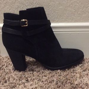 Cole Haan Black Suede Booties Size 8 Like New!